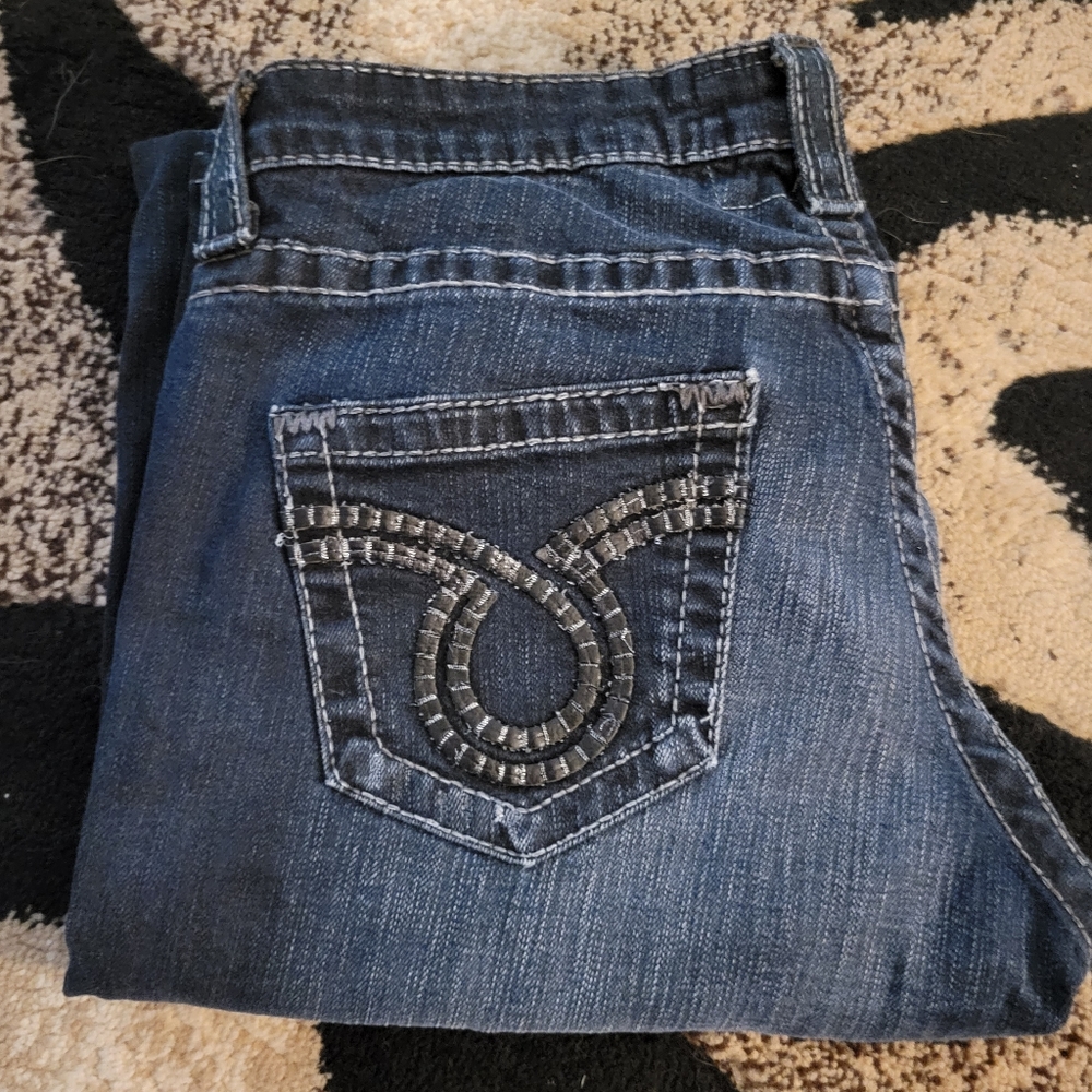 Buckle jeans